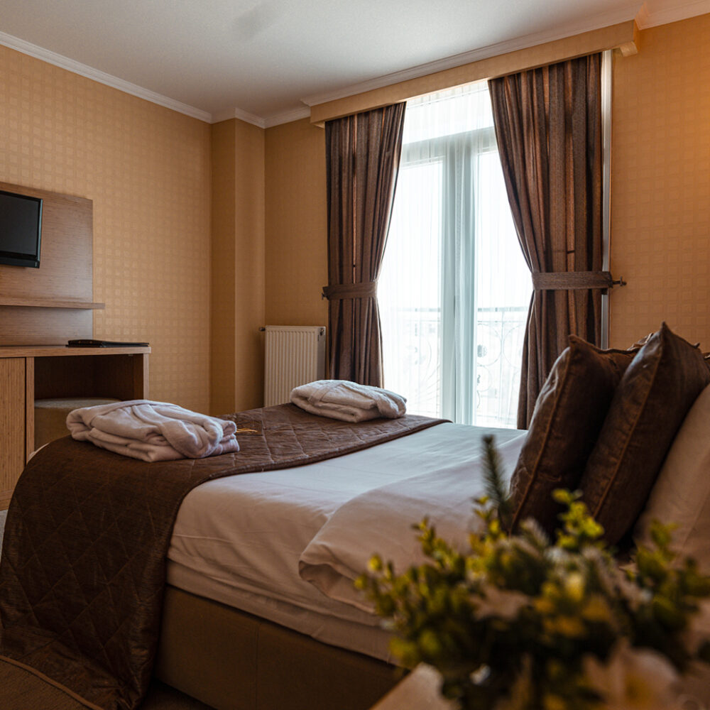Triple Bed Room